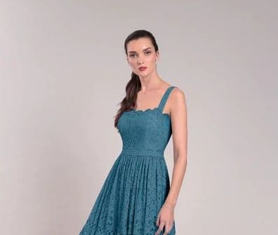 Imagem do artigo: Como Escolher o Vestido de Renda para Madrinha de Casamento?