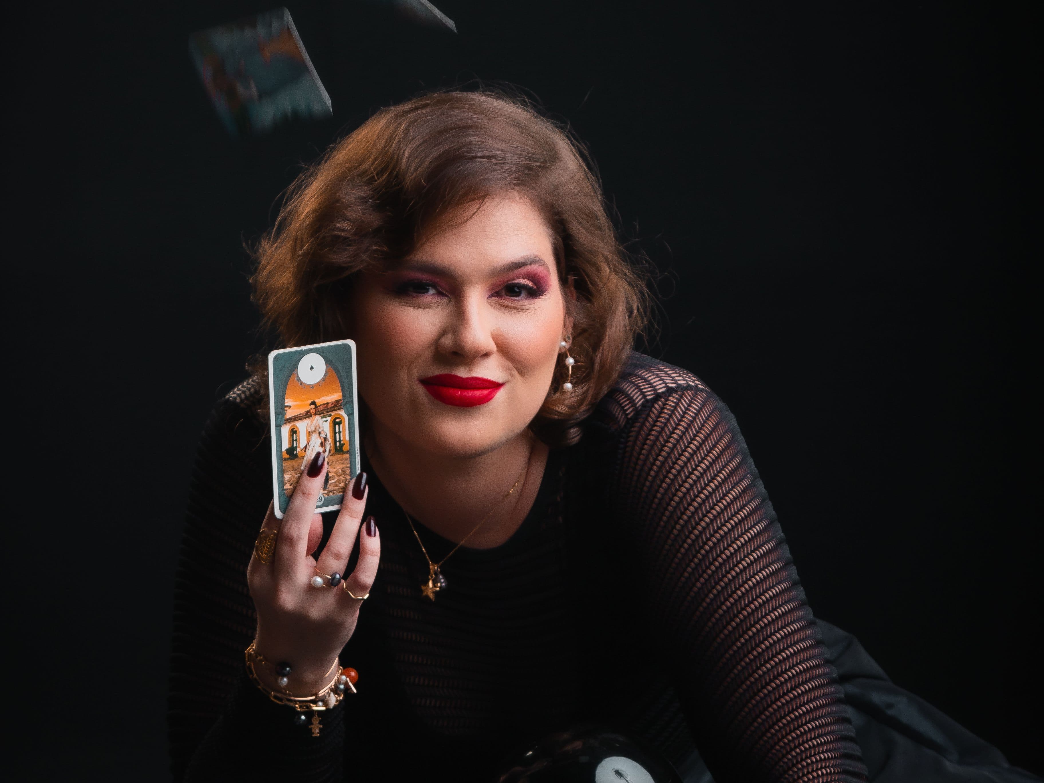 Imagem do artigo: Tudo que você precisa saber antes de jogar tarot